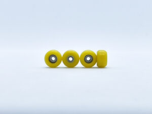 Product picture of yellow fingerboard wheels with bearings