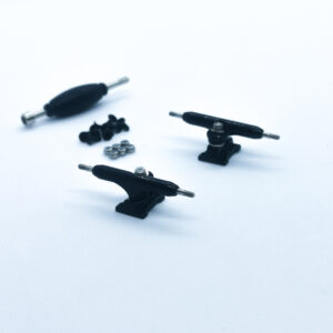 product picture of black fingerboard trucks 32mm
