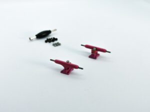Product image of Pink Fingerboard Trucks 32mm